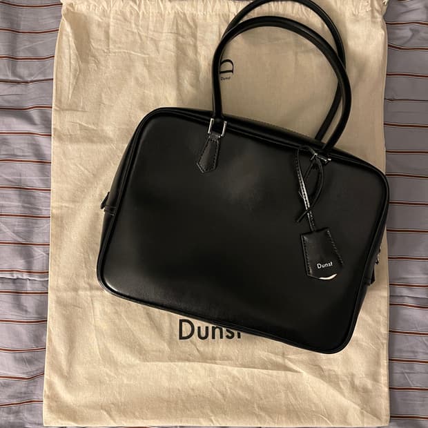 던스트 클래식 28 레더 토트백