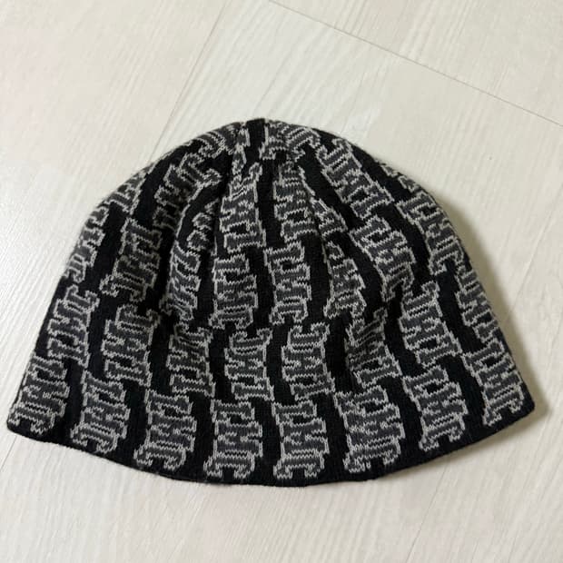 LMC 비니 블랙