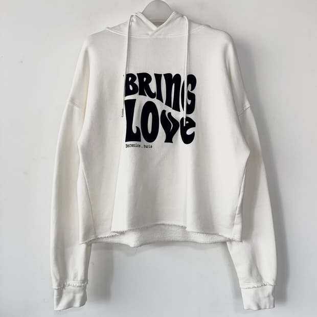 베르니스 타이포 후드 티셔츠