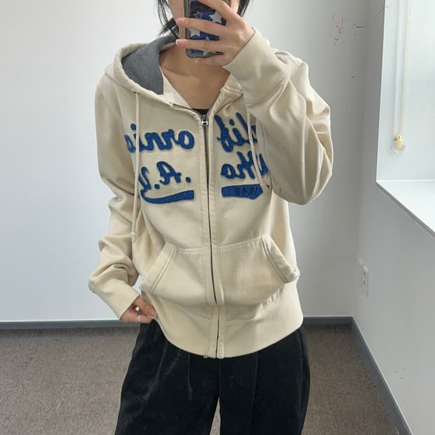 Who A U 후아유 캘리포니아 레터링 로고 아이보리 후드집업