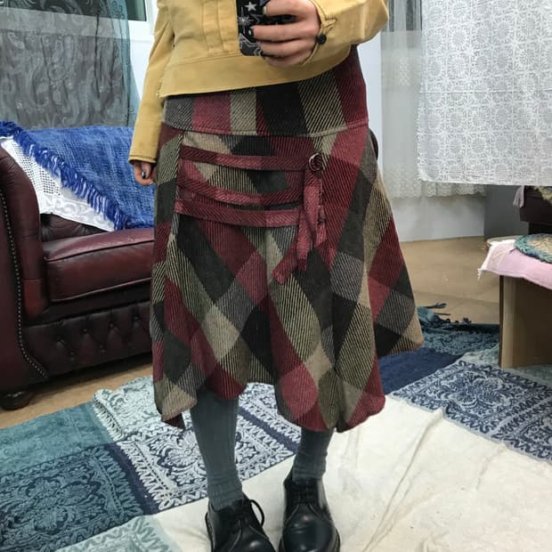 빈티지 여성 체크 모직 미디스커트 