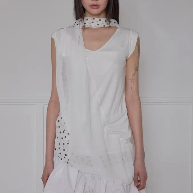 플레어업 Layered Dot Scarf T-Shirt 레이어드 도트 