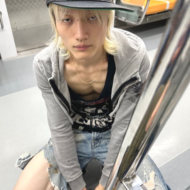 크리스찬 오디져 디스토리 T