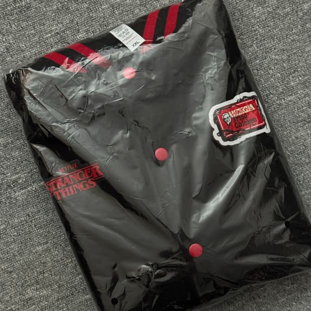 [XXL] KFC 기묘한이야기 호킨스 스쿨 자켓