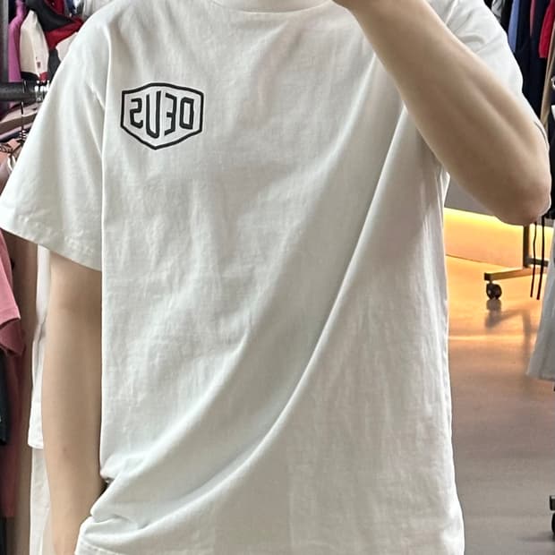 🌟데우스 엑스 마키나 서울 로고 반팔 화이트 XL🌟