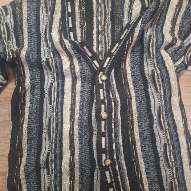 쿠지맛 니트 가디건