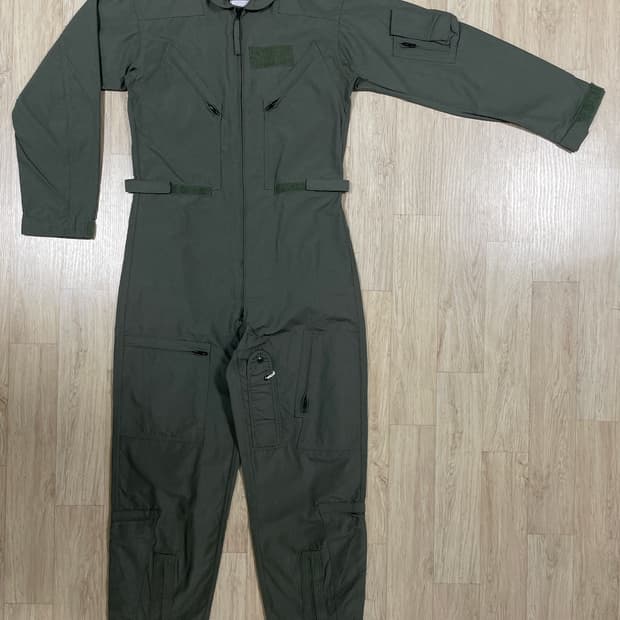 100~105) 미군 오리지널 미공군 숄카라 점프수트(데드스탁)