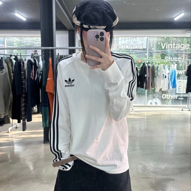 아디다스 삼선 트레포일 로고 화이트 롱슬리브