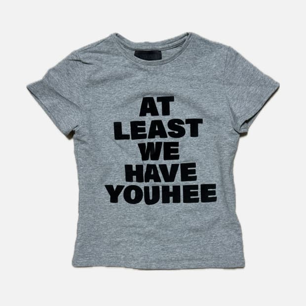 유희(YOUHEE) 레터링 티셔츠 그레이