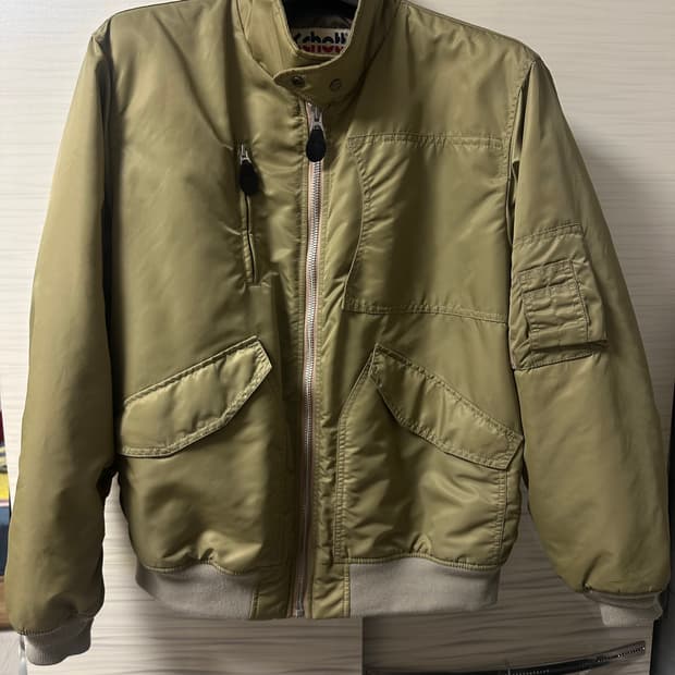 Schott 밀리터리 봄버자켓 착샷