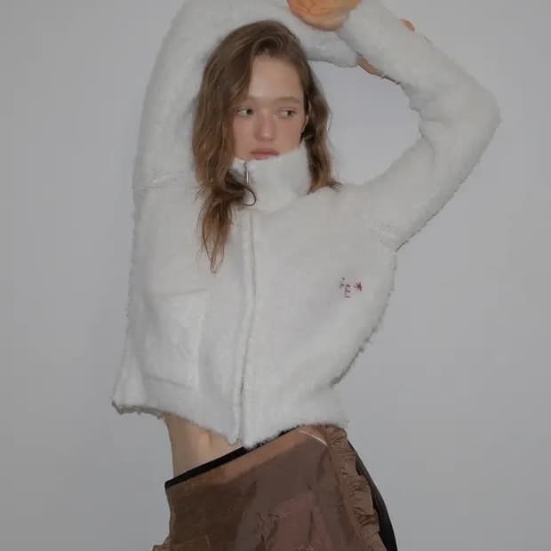 포에토 Boucle pie zipup cardigan-ivory