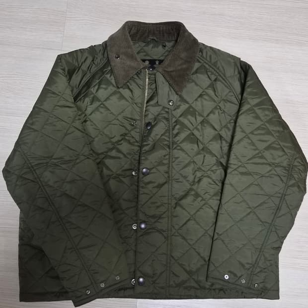 바버 트랜스포트 퀼팅자켓