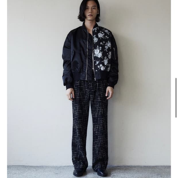 크러쉬어게인 블랙 로즈 봄버