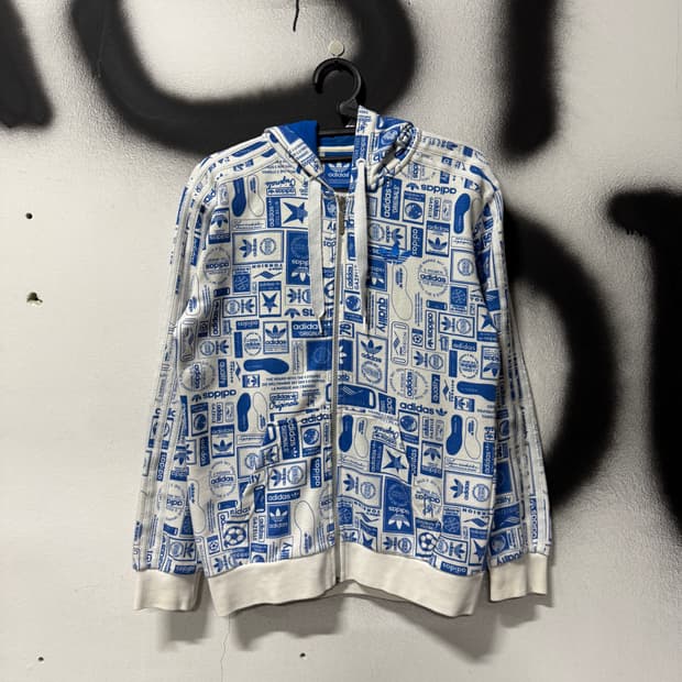 아디다스 로고 풀 패턴 딱붙핏 삼선 집업 후디
