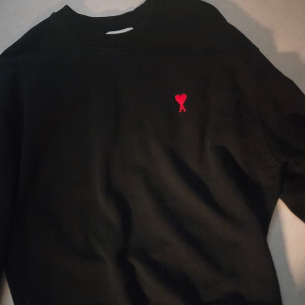 아미 스몰 하트 맨투맨