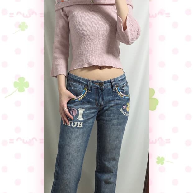 DAZZLIN 다즐린 꽃자수 오프숄더 7부 티