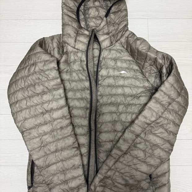 고요웨어 경량패딩