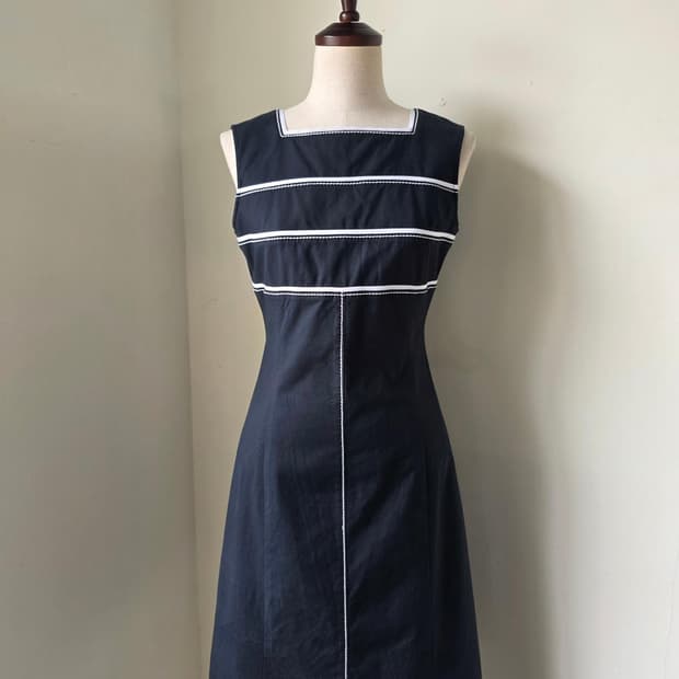 courreges 꾸레쥬 다크 네이비 원피스