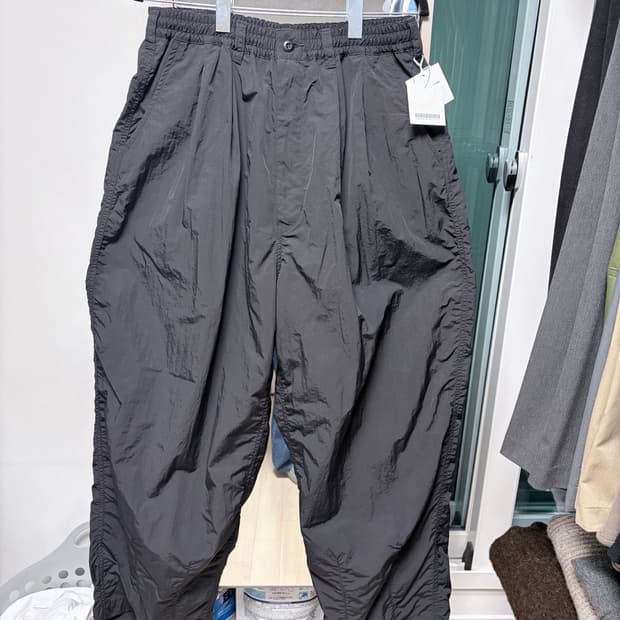 꼼데가르송 옴므 블랙 나일론 팬츠 L사이즈