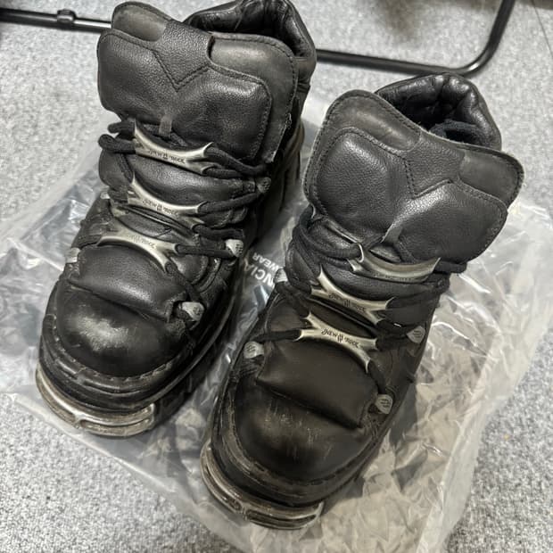 뉴락 아이코닉 플랫폼 40