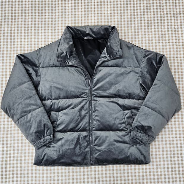 스파오 벨벳 푸퍼 패딩 남자100