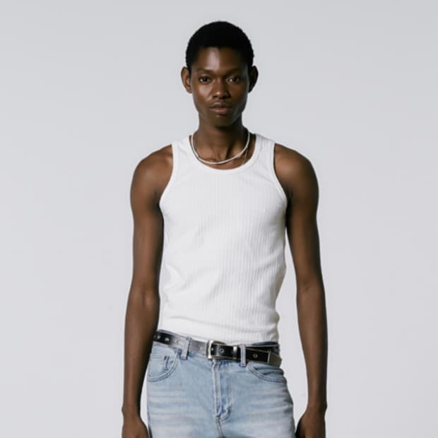 세비지 슬리브리스 골지 티셔츠