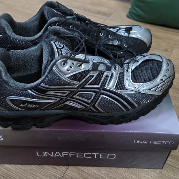 아식스 언어펙티드 젤 님버스 실버 285사이즈