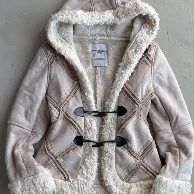 HONEYSUCKLE ROSE 빈티지 퍼 후드 무스탕 (착샷o)