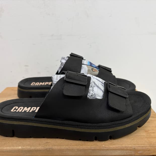 캠퍼 남성 오루가 버클샌들 270