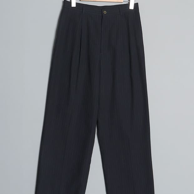 RALPH RALPH LAUREN Relax-Fit Slacks (28)