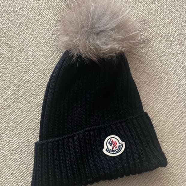 몽클레어 폭스퍼 폼폼 울비니