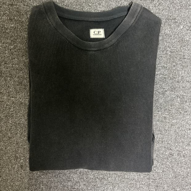 CP 컴퍼니 긴팔 맨투맨