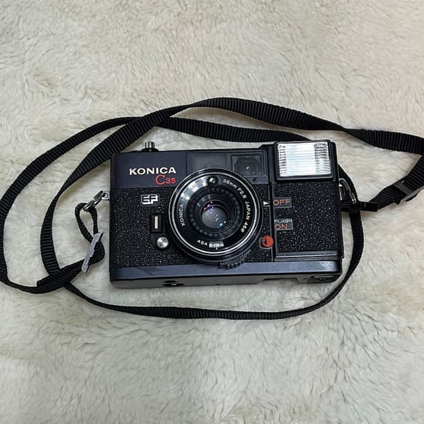 코니카C35EF 필름카메라