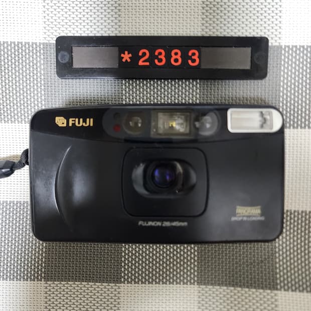 후지 카디아 트레블 미니 2 듀얼 P 필름카메라
