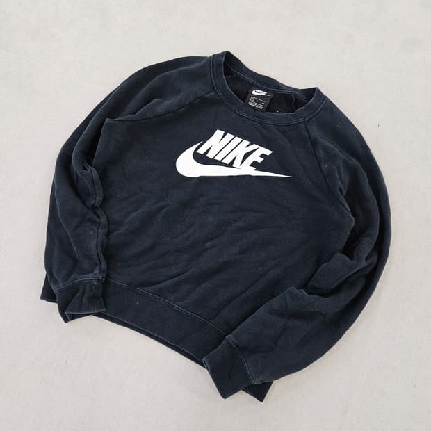 [S] 나이키 스우시 블랙 맨투맨 0115YH2