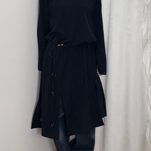 Hiroko koshino 브이넥 블랙 롱 원피스