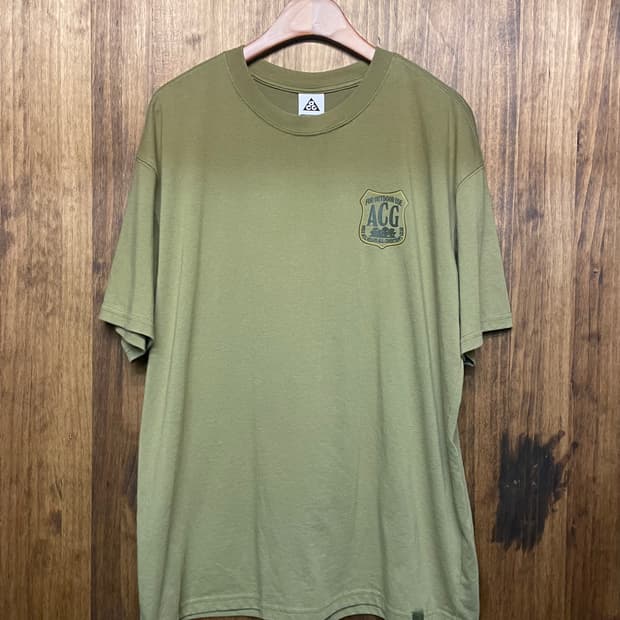 NIKE A.C.G printed short sleeve