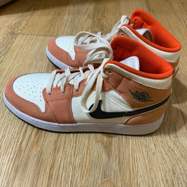 Jordan 1 Mid SE Team Orange Black