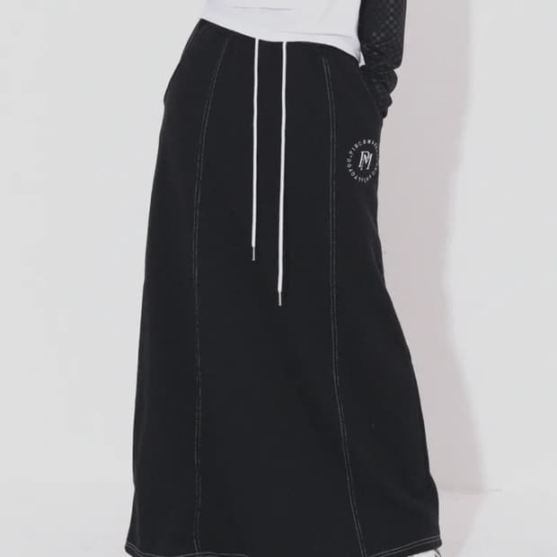 피스메이커 스티치 스웨트 맥시 스커트