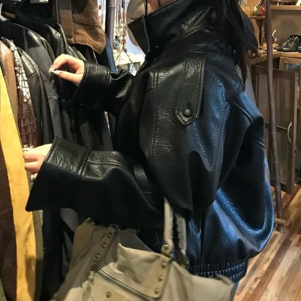 자라 생로랑 레더자켓