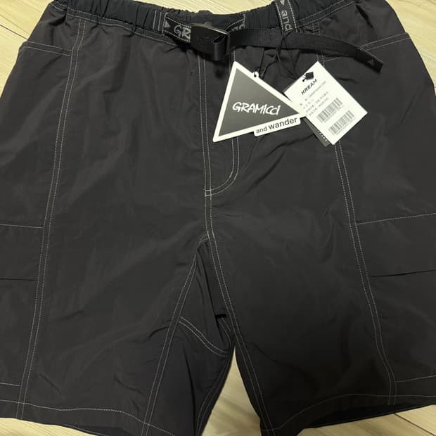 앤드원더 x 그라미치 숏팬츠 L