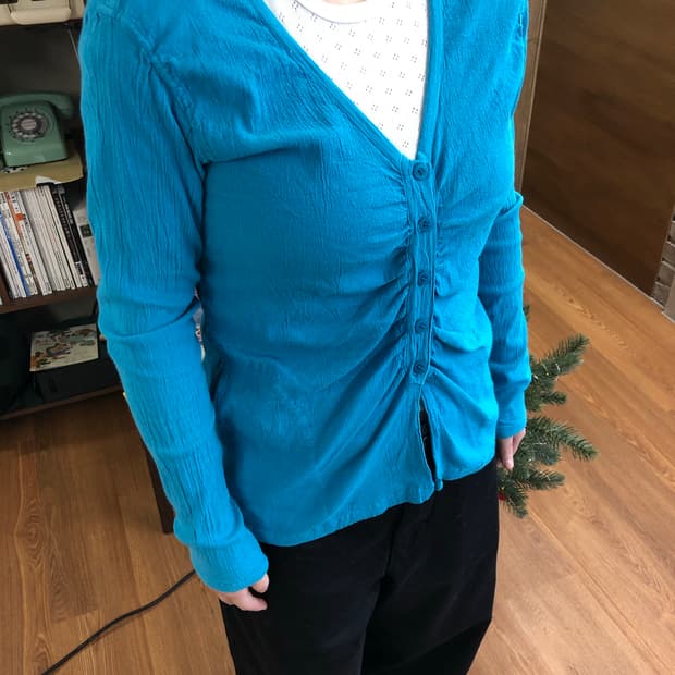 Issey miyake me 브이넥 가디건