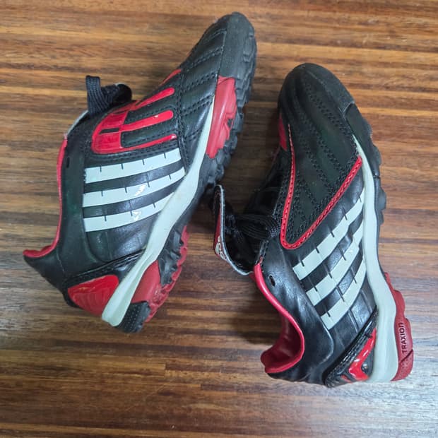 아디다스 키즈 프레데터 빨검 170