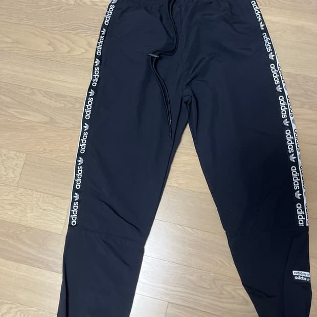 아디다스 트랙팬츠