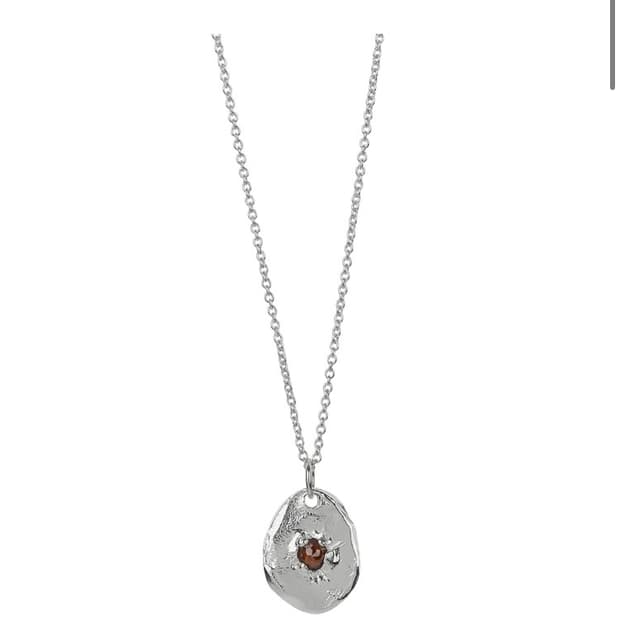 호수호수 ember secklace