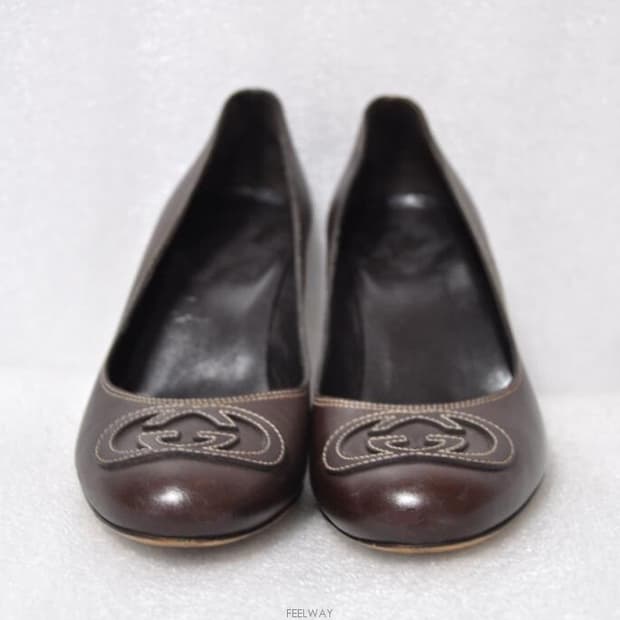 구찌/여성GG로고인터로킹가죽구두(사이즈230)정품