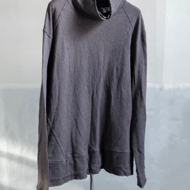 블랙멀 드롭넥 탑