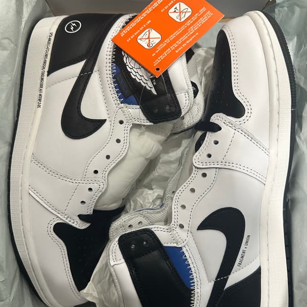 나이키 조단1 프라그먼트 한정판 신발 판매