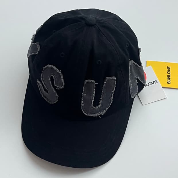 썬러브 컷 오프 캐피탈 캡 모자 