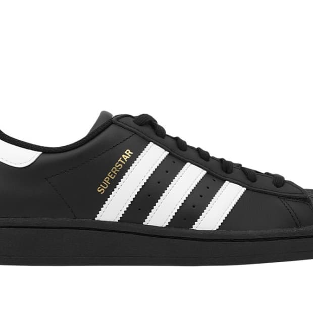 아디다스 슈퍼스타 코어 블랙 화이트